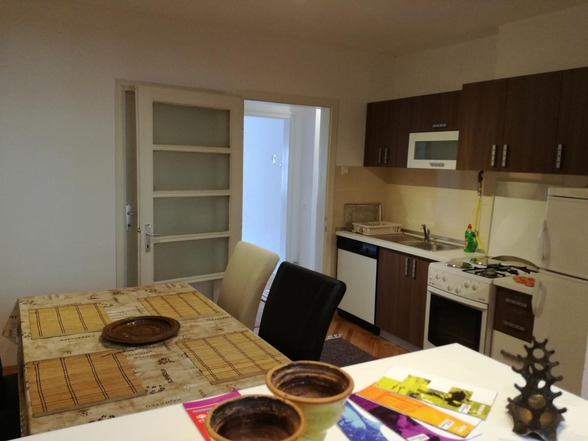 Apartman Ane Saraievo Exterior foto